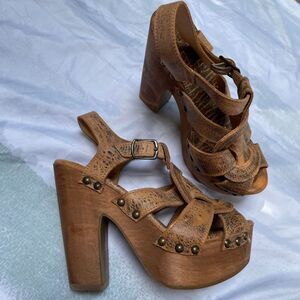 BED STU CAITLIN 2 Distressed Leather Wood Chunky Heel Platform Sandals 6.5
